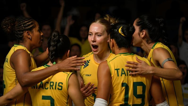 Brasil x Itália na semana 1 da VNL 2026 (Foto: Volleyball World)