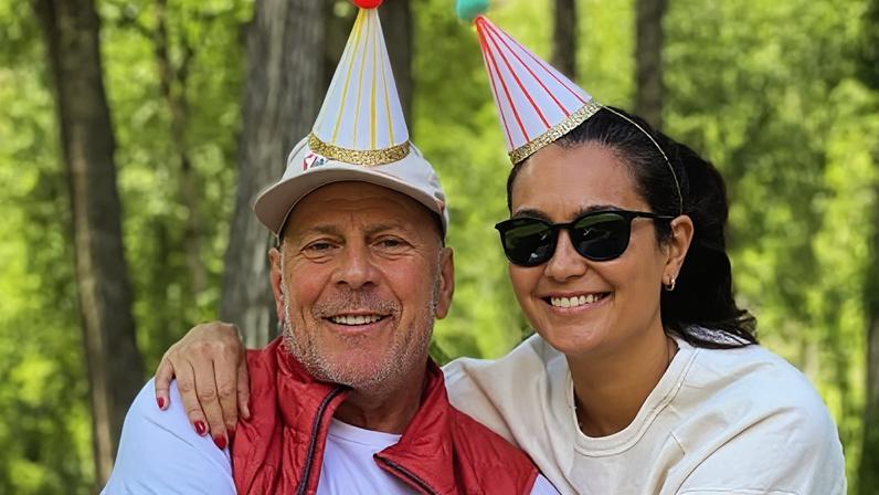Emma Heming Willis e o marido, o ator Bruce Willis