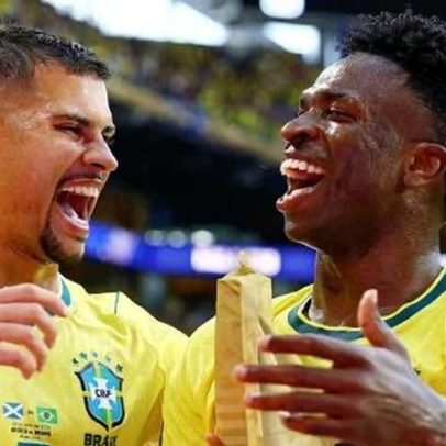 Bruno Guimarães brilha com novo sistema e lidera assistências na Copa