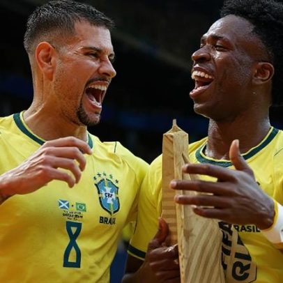 Brasil vence Escócia na estreia de Neymar e lidera após atuação de Vini Jr