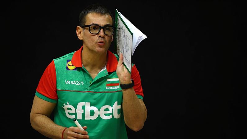 Vôlei: treinador da Bulgária rasga elogios ao público de Brasília