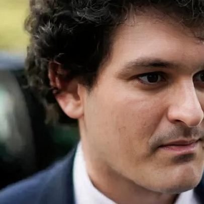 Fundador de criptomoedas preso busca perdão de Trump
