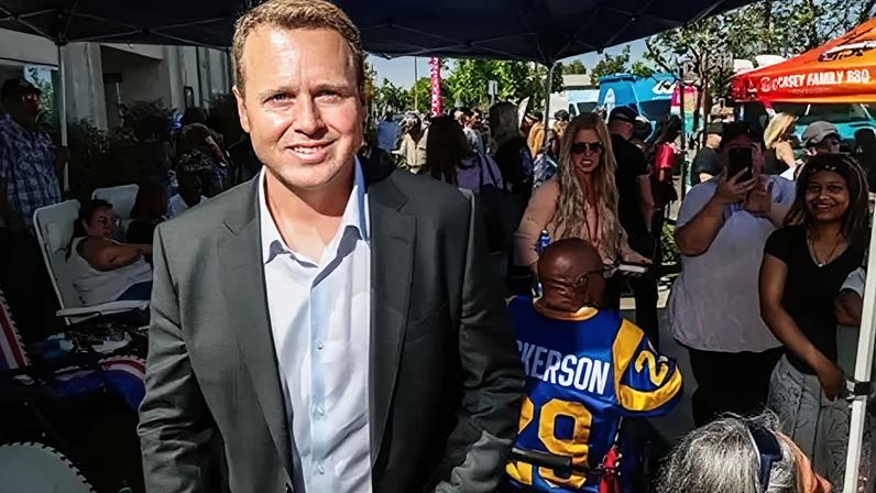 Former TV star Spencer Pratt is now vying for a very different role