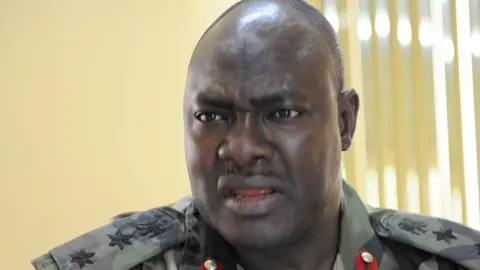 General nigeriano aposentado sequestrado morre em cativeiro