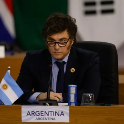 Milei autoriza empréstimos de até US$ 5 bilhões com organismos internacionais