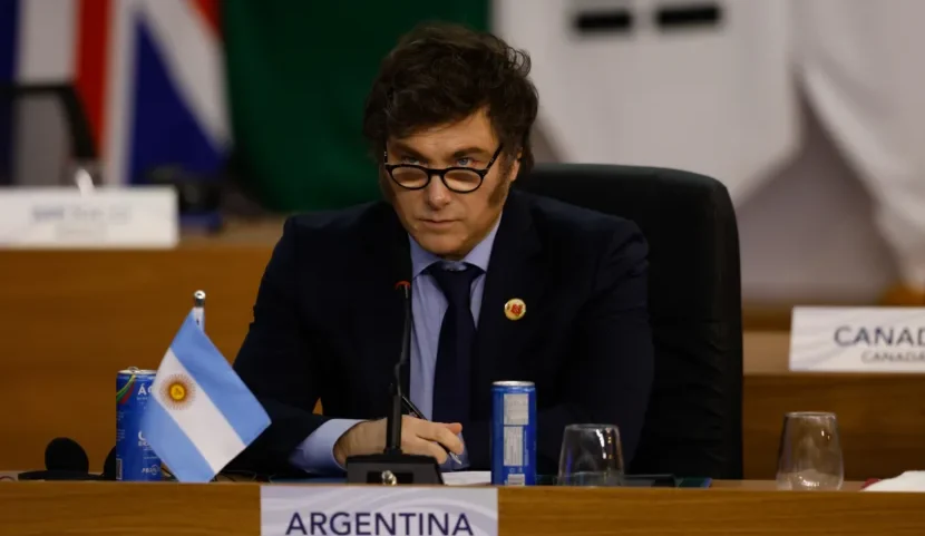 Milei autoriza empréstimos de até US$ 5 bilhões com organismos internacionais