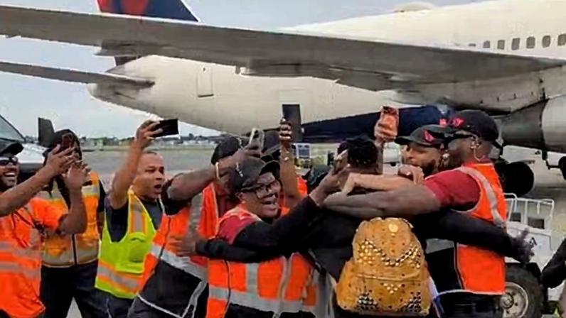 Chegada da delegação de Cabo Verde para a disputa da Copa do Mundo — Foto: Reprodução