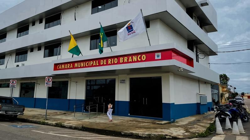 Câmara de Rio Branco AC forma comissão para novo edital
