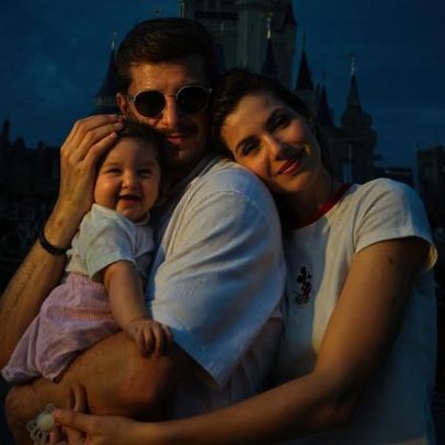 Camila Queiroz celebra aniversário de Klebber Toledo: amor da vida