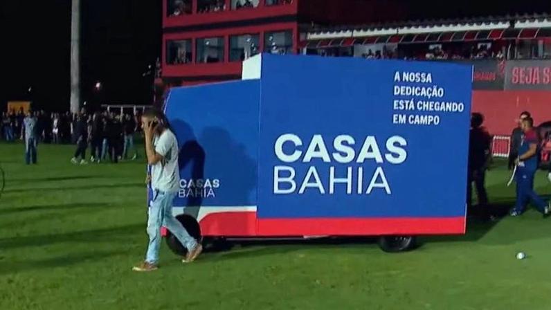 Caminhão de patrocinador na final da Copa do Nordeste