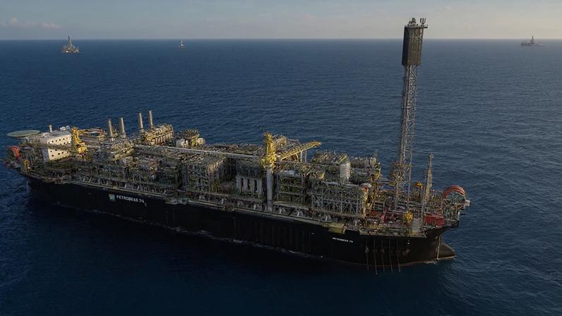 Petrobras compra 50% de bloco da Equinor no pré-sal