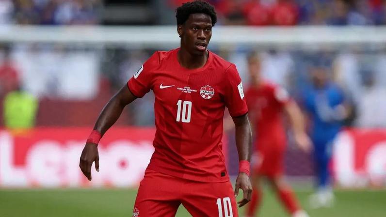 Jonathan David (Canadá) durante seu jogo de estreia na Copa do Mundo.