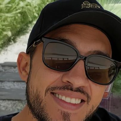 Cantor Grelo revela origem do nome e cogita mudança