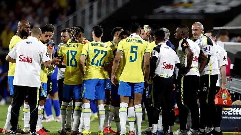 Seleção frustra em entreia do Brasil