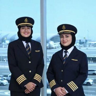 Emirates promove primeiras mulheres dos EAU a comandantes de aeronaves