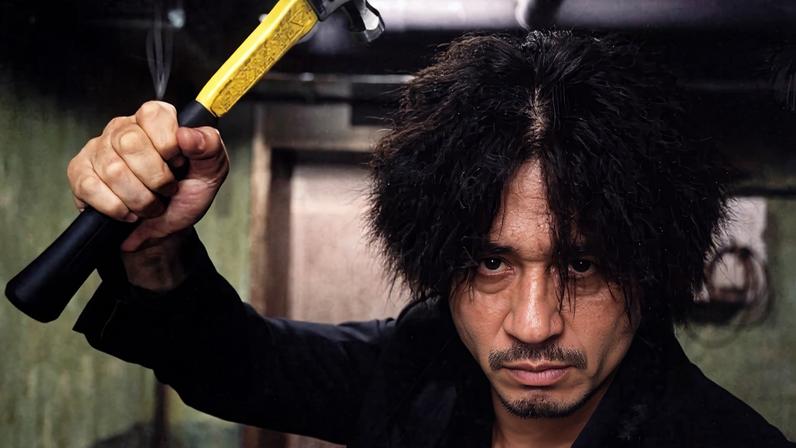 Adaptação do mangá homônimo, o sul-coreano Oldboy (2003) conta com uma das reviravoltas mais marcantes do cinema