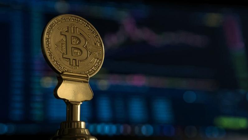 1 de 1 Criptomoedas EUA chinês - Foto: Kanchanara/Unsplash