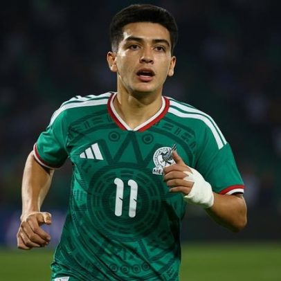 Jovem atacante mexicano de 17 anos pode quebrar recorde de Pelé na Copa