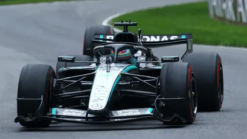 George Russell abandonou o GP do Canadá