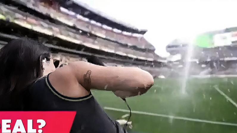 Mariana tenta escapar da água