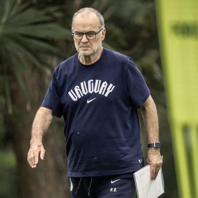 Bielsa esboça titular do Uruguai sem Arrascaeta para estreia na Copa