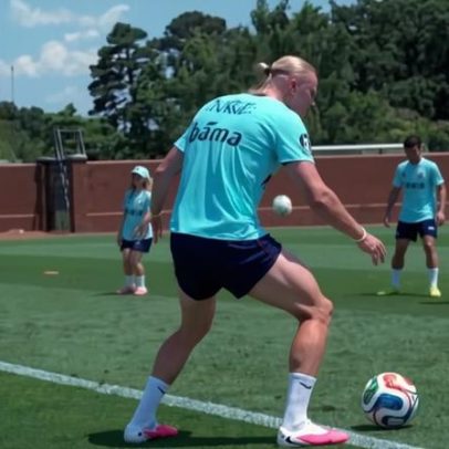 Haaland faz dancinha durante treino da seleção da Noruega; vídeo circula