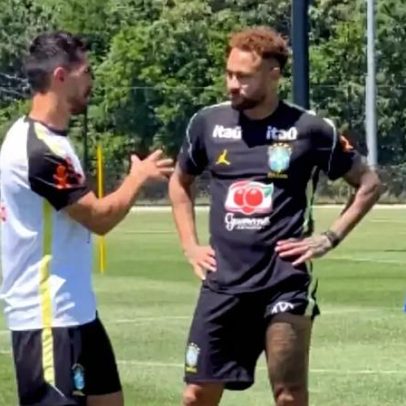Neymar treina no gramado pela 1ª vez e fica fora do duelo contra Haiti
