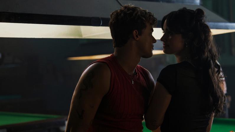 Sua Culpa: Londres: Veja final explicado do romance do Prime Video