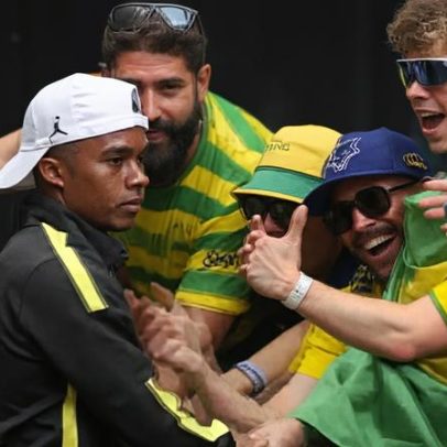 Seleção brasileira é recebida por multidão em Filadélfia antes de Haiti