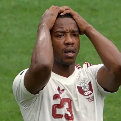 Jogador do Catar é suspenso por 5 jogos após fratura de canadense na Copa