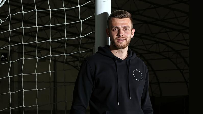 Angus Gunn é o goleiro titular da Escócia
