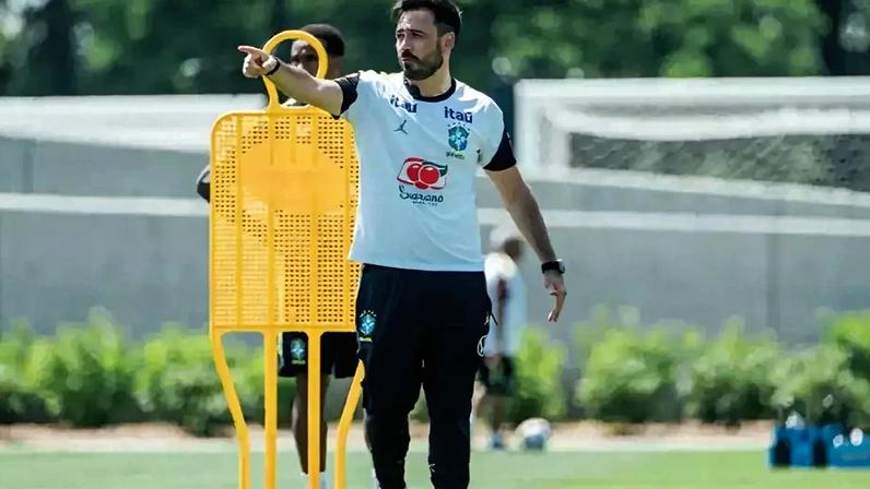 Davide Ancelotti: quem é o auxiliar da Seleção que virou assunto na Copa