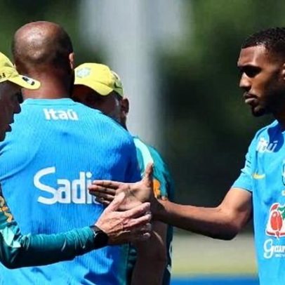 Rayan conquista vaga de Raphinha e vira o ponta que Ancelotti precisa