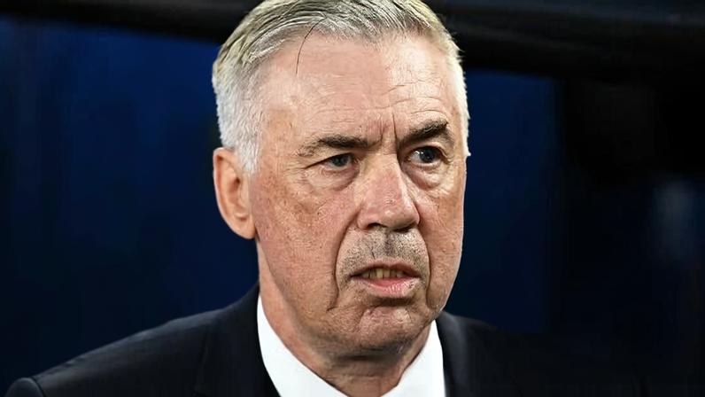 Carlo Ancelotti durante jogo contra o Haiti