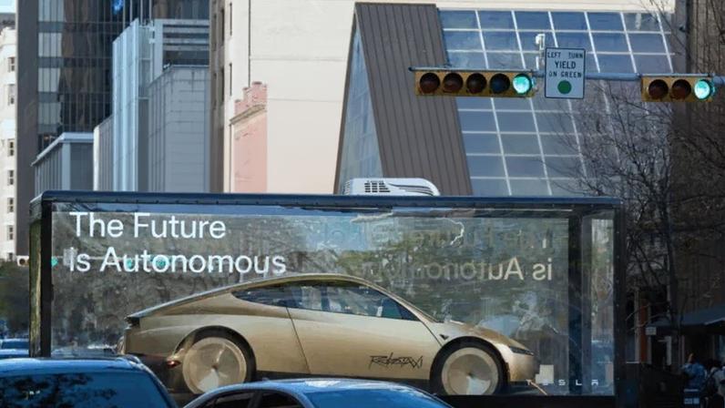 Segundo a agência de notícias Reuters, o serviço de taxi autônomos opera em Austin há quase 1 ano e os clientes às vezes enfrentam tempos de espera superiores a 30 minutos