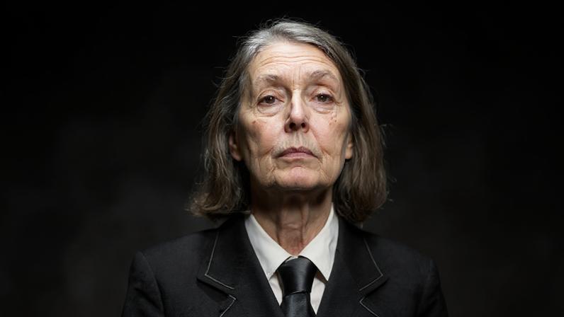Entre Homero e a televisão: a poética cotidiana de Anne Carson