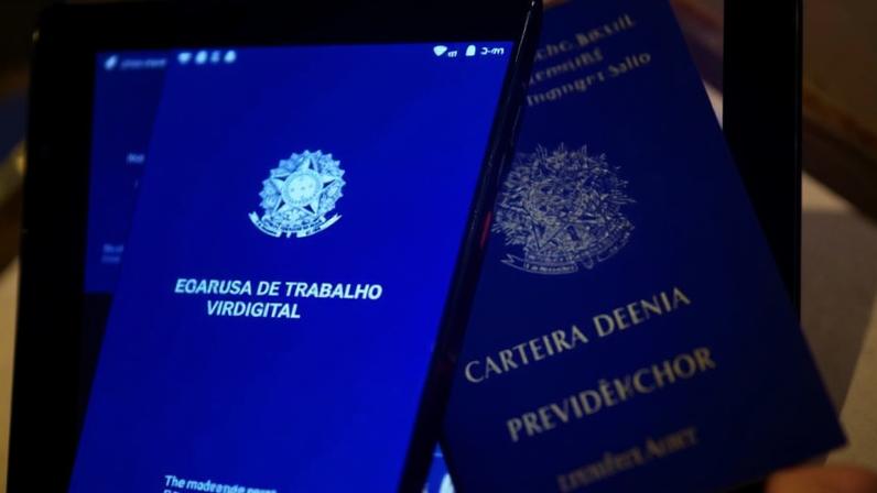 "Trabalhadores intelectuais estão sendo expulsos da proteção trabalhista", diz professor da UFRJ