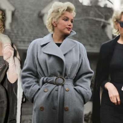 Sete looks revelam os sobretudos como peça-chave de Marilyn Monroe