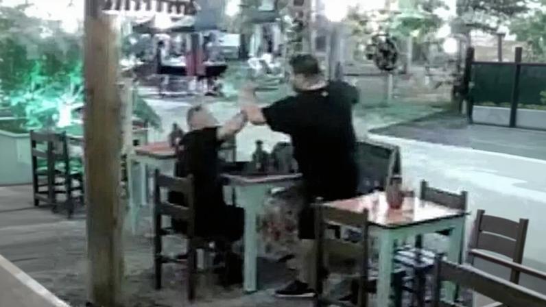 Casal é condenado a indenizar empresário vítima de agressão homofóbica no Espírito Santo