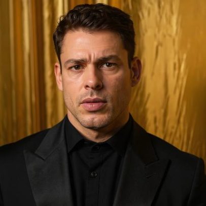 Cauã Reymond pode contracenar com Kim Kardashian em série da Disney+