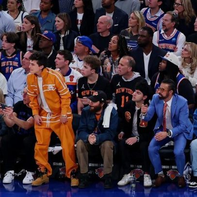 Celebridades assistem ao jogo do Knicks no Madison Square Garden.