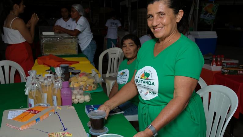 Celia Maria - Agricultores familiares têm aumento de 30% na renda com programa federal.