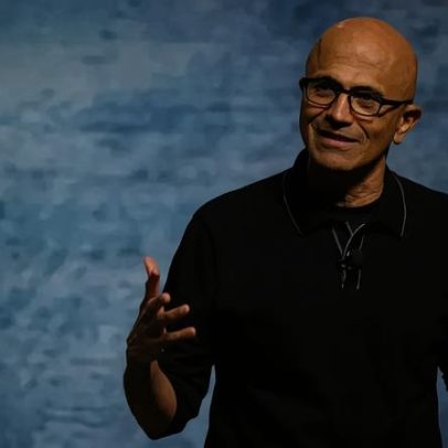 CEO da Microsoft critica monopólio na IA e propõe mudanças
