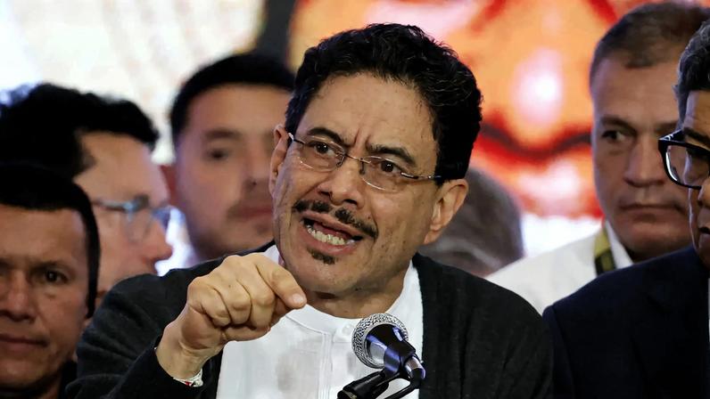 O senador Iván Cepeda, candidato de Petro na eleição na Colômbia, afirmou que não vai reconhecer os resultados até que sejam solucionadas dúvidas sobre o processo (Foto: Mauricio Dueñas Castañeda/EFE)