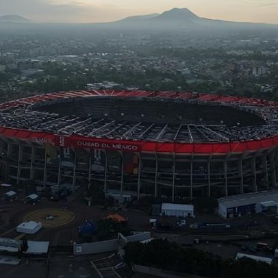 México conquista marcas históricas no Azteca na abertura da Copa