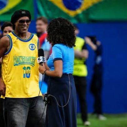Ronaldinho veste tênis do Brasil com seis estrelas