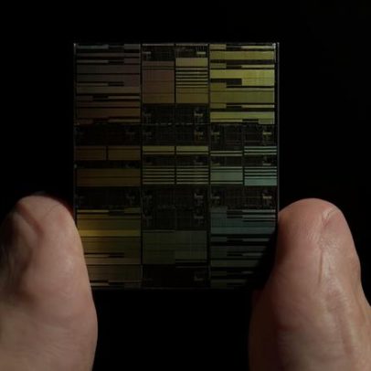 IBM revela chip sub-1 nm para IA, avanço tecnológico