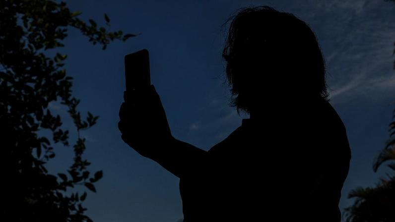 Os golpes financeiros contra idosos deixam marcas que vão muito além do prejuízo econômico