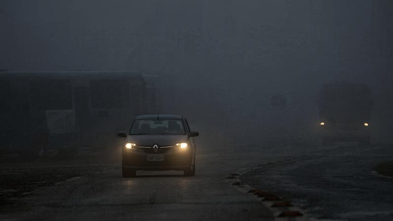 Motoristas que trafegam pela BR-365 devem trafegar com atenção por conta da forte neblina (imagem ilustrativa)
