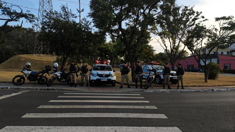 A presença marcante da PMMG busca estreitar os laços entre a corporação e a comunidade local
